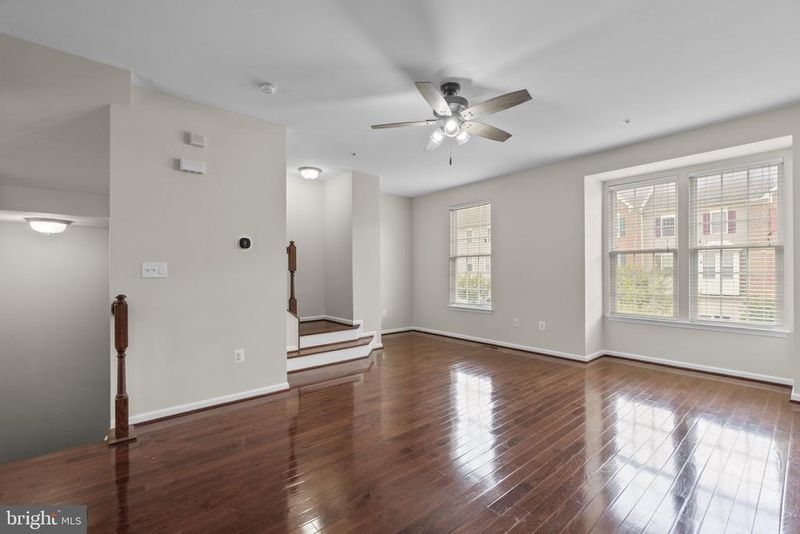 7348 Matchbox Al, Elkridge, MD 21075