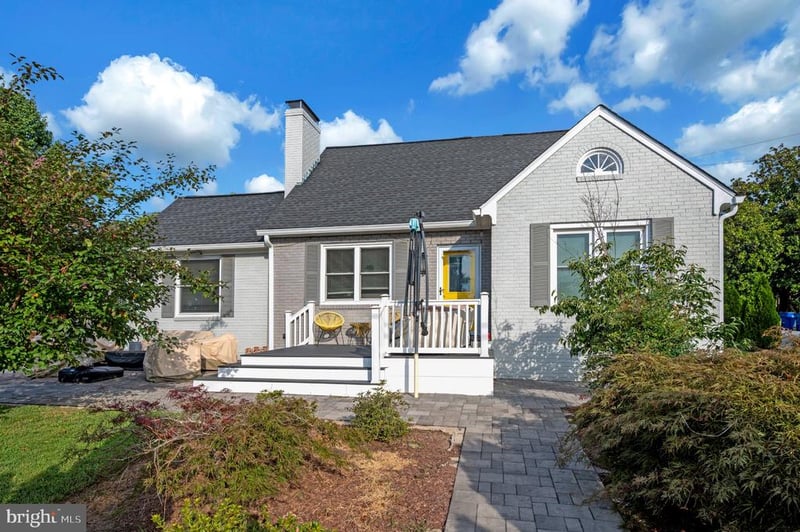 1001 Clearview Ave, Fredericksburg, VA 22405