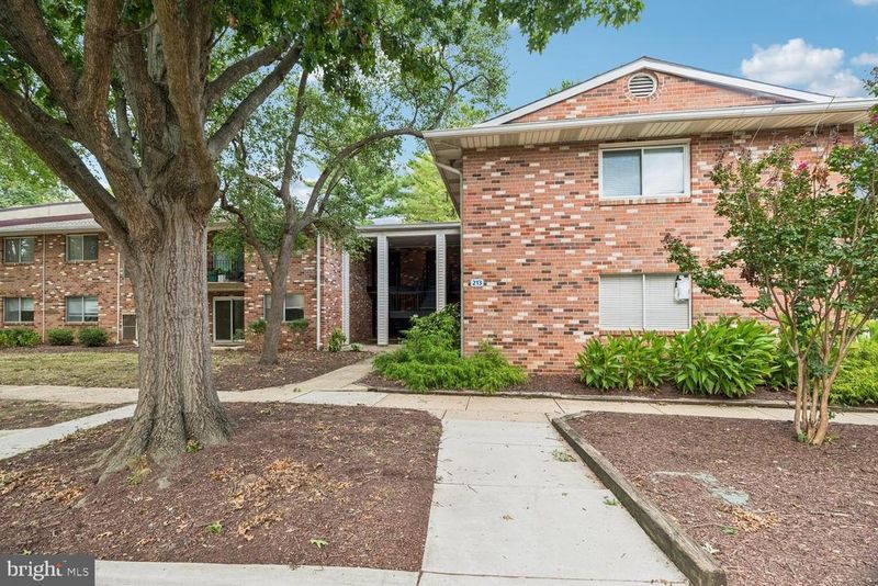 213 Victor Pw #213F, Annapolis, MD 21403