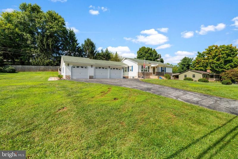 13636 Catoctin Furnace Rd, Thurmont, MD 21788