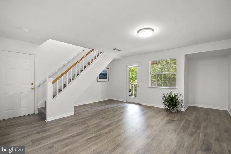 10805 Hampton Mill Ter #220, North Bethesda, MD 20852