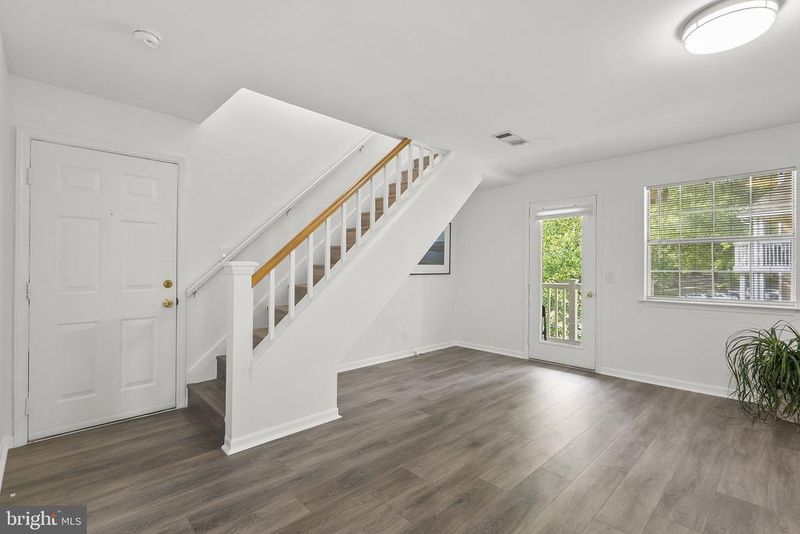 10805 Hampton Mill Ter #220, North Bethesda, MD 20852
