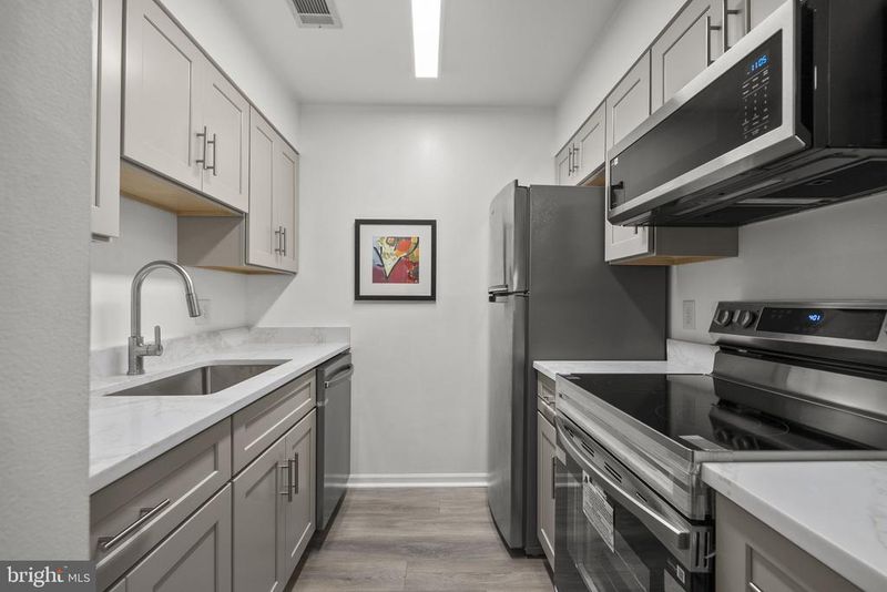 10805 Hampton Mill Ter #220, North Bethesda, MD 20852