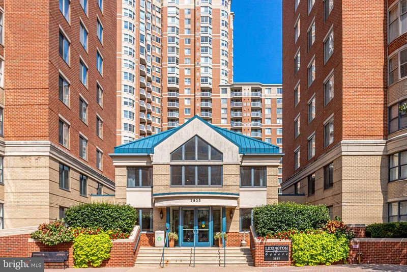 3830 9th St N #602W, Arlington, VA 22203