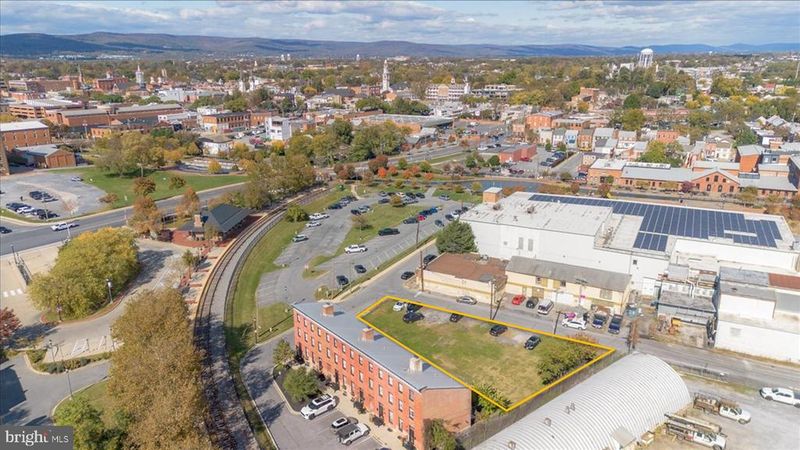1 Water St, Frederick, MD 21701