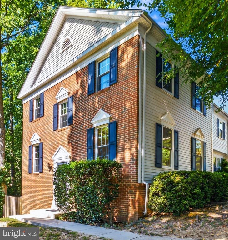 10851 Oak Green Ct, Burke, VA 22015