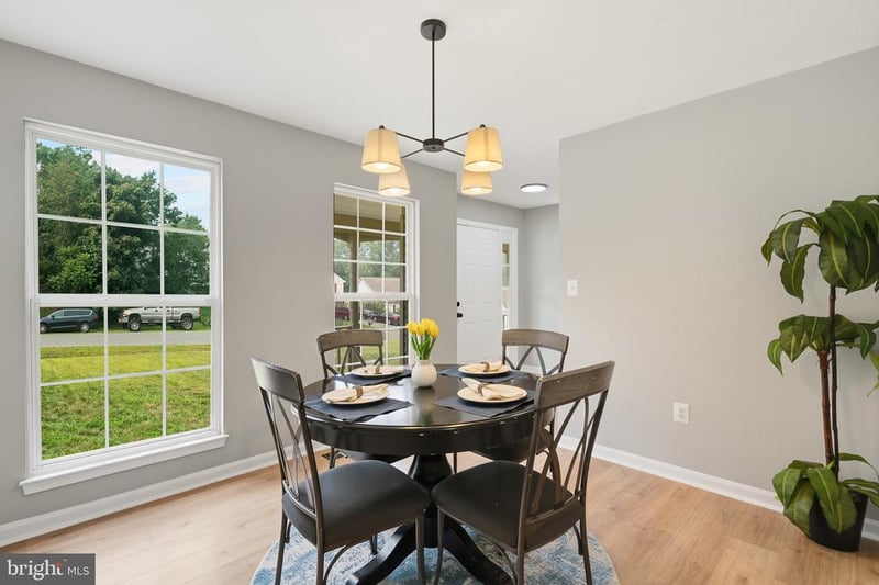 4 Falling Water Ct, Fredericksburg, VA 22405
