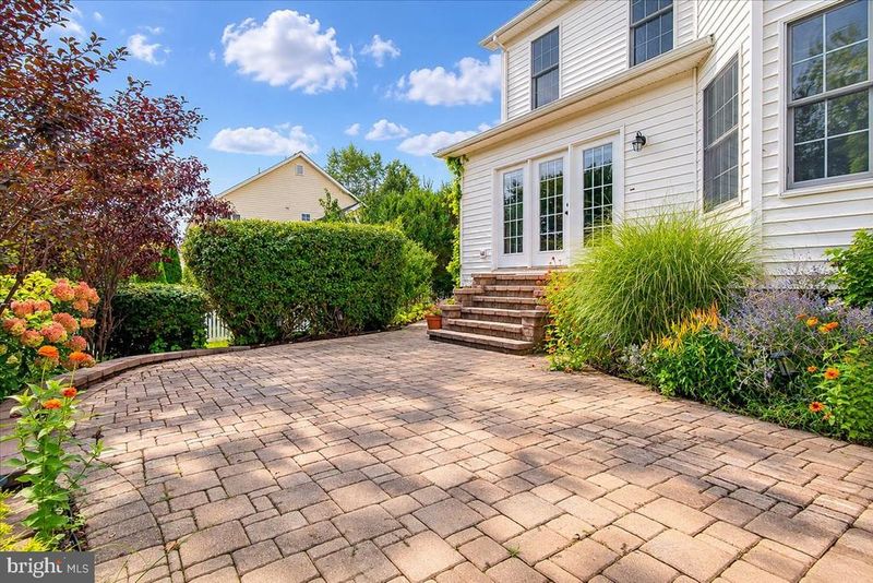 117 Mina Dr, Middletown, MD 21769