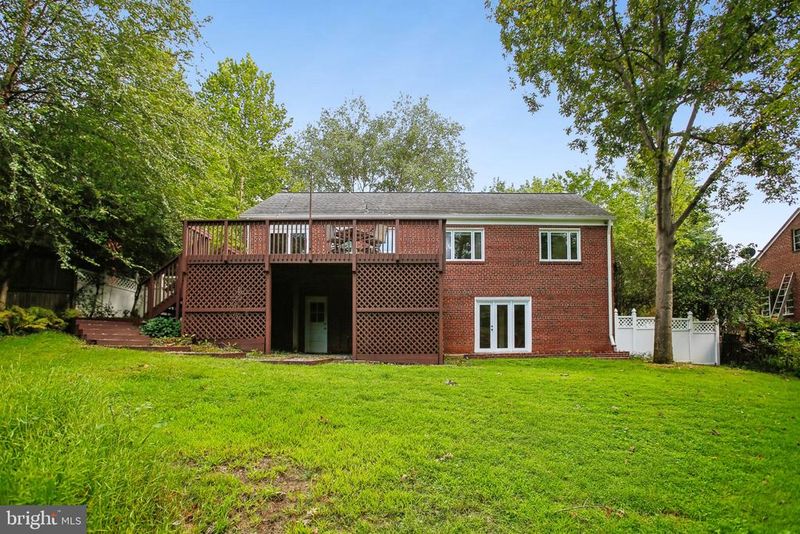 3054 Hazelton St, Falls Church, VA 22044