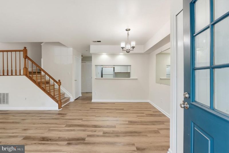 6008 Havener House Way, Centreville, VA 20120
