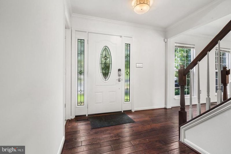 20379 Snowpoint Pl, Ashburn, VA 20147
