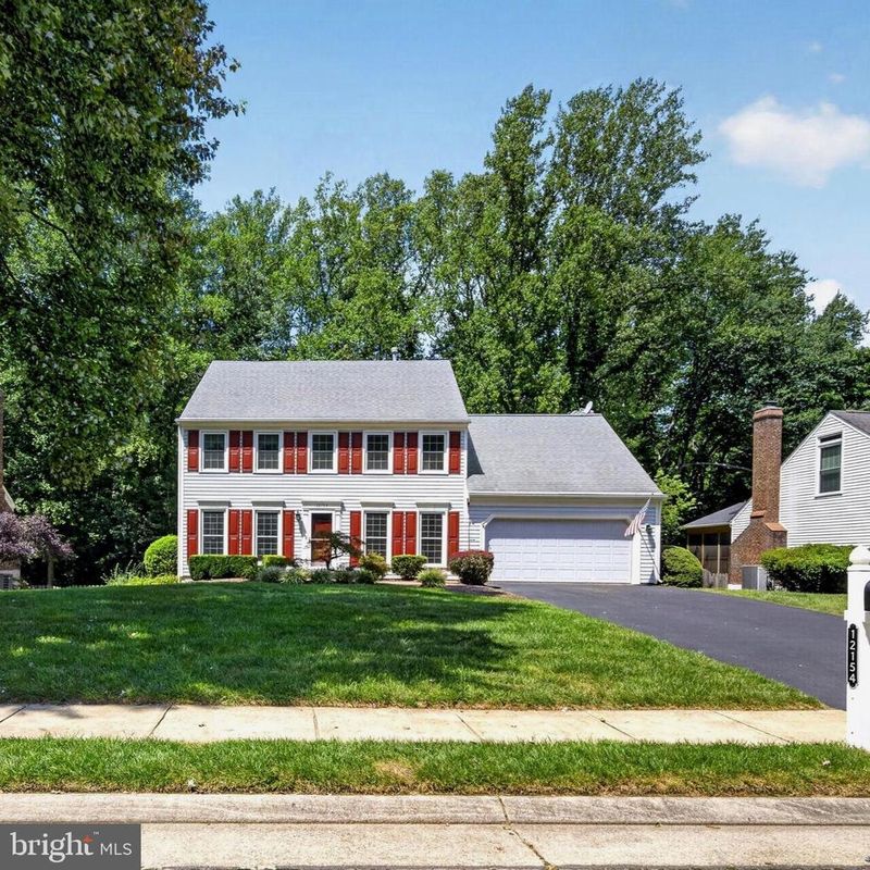 12154 Darnley Rd, Woodbridge, VA 22192