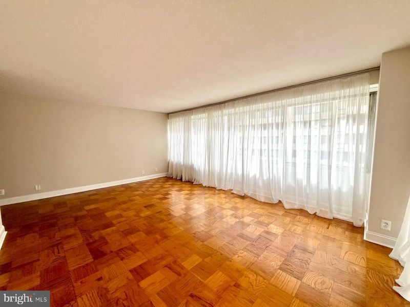 5500 Friendship Blvd #1116N, Chevy Chase, MD 20815