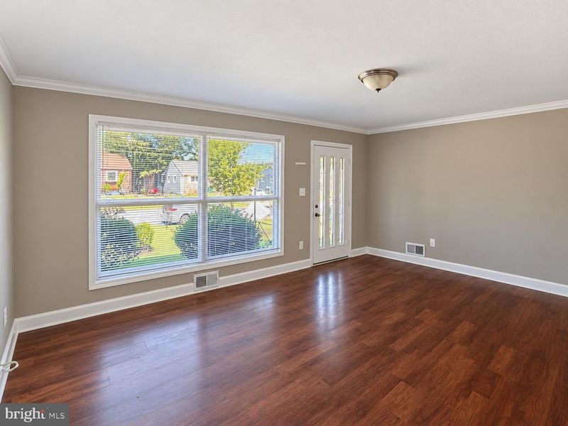 2013 Van Buren St, Hyattsville, MD 20782