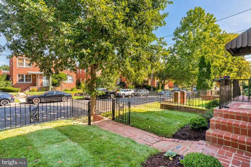 743 Kennedy St NE, Washington, DC 20011