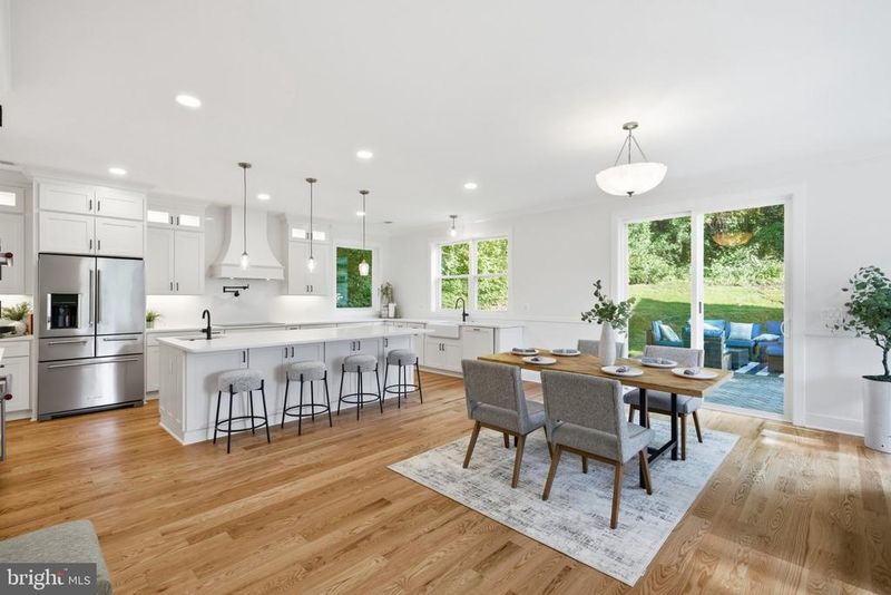 132 N Earley St, Alexandria, VA 22304
