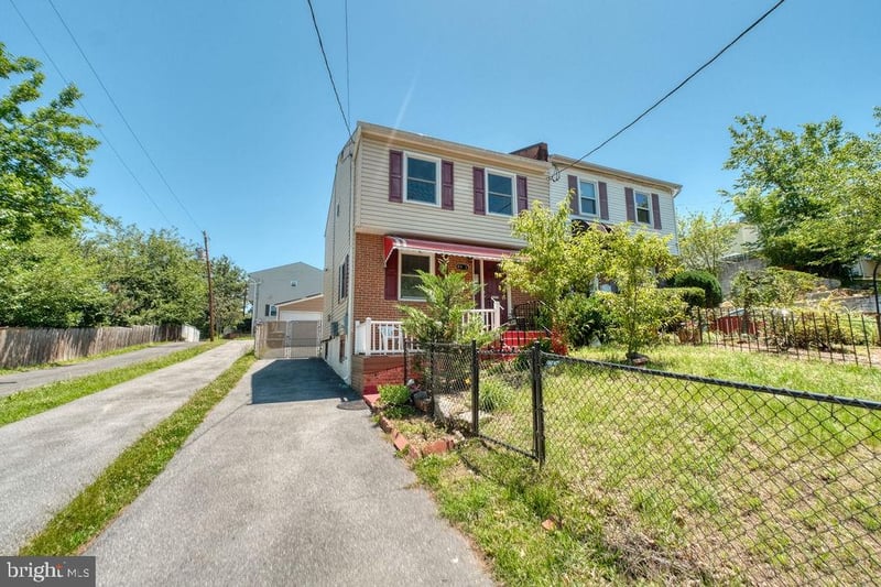 4903 8th St NE, Washington, DC 20017