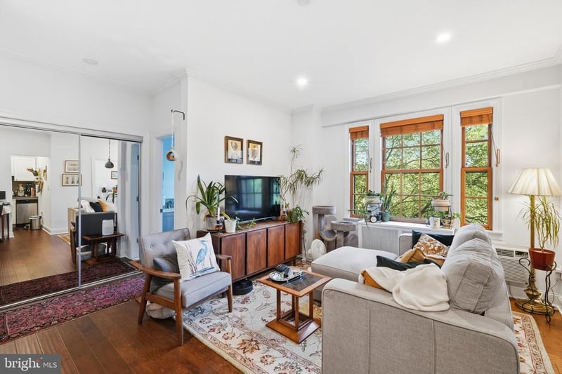 2032 Belmont Rd NW #403, Washington, DC 20009