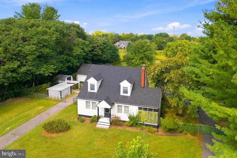 32 Polling House Rd, Harwood, MD 20776