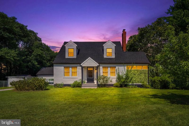32 Polling House Rd, Harwood, MD 20776