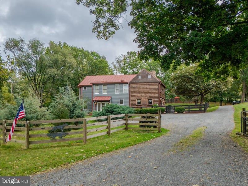 16302 Berlin Tpke, Hillsboro, VA 20132