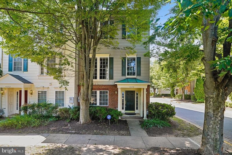 4370 Thomas Brigade Ln, Fairfax, VA 22033