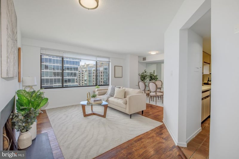 3 Washington Cir NW #804, Washington, DC 20037