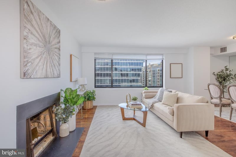 3 Washington Cir NW #804, Washington, DC 20037