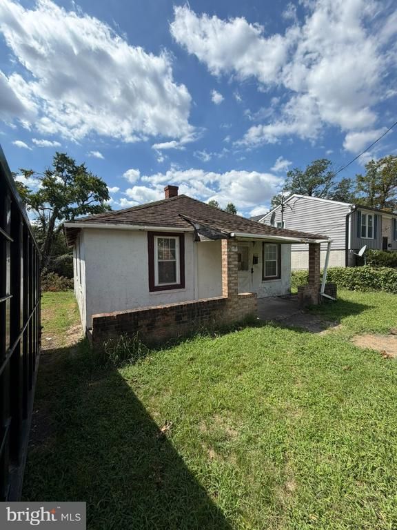 1312 Eli Pl, Landover, MD 20785
