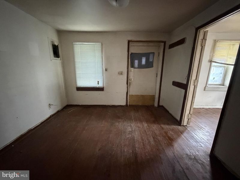 1312 Eli Pl, Landover, MD 20785