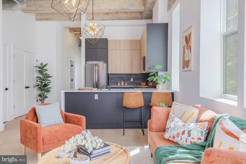 901 3rd St NE #211, Washington, DC 20002