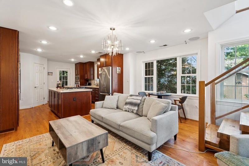 1432 Crestridge Dr, Silver Spring, MD 20910