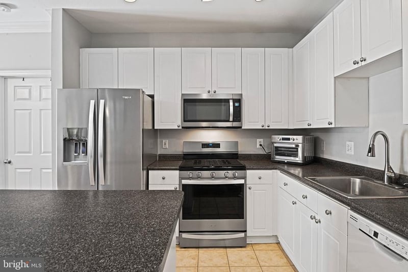9490 Virginia Center Blvd #143, Vienna, VA 22181