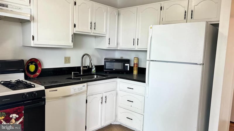 1510 12th St N #503, Arlington, VA 22209
