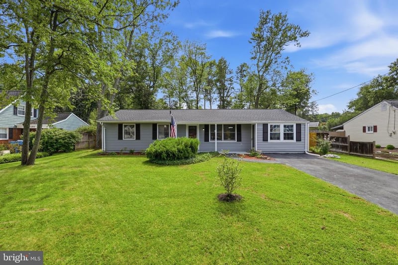 4907 Shirley St, Alexandria, VA 22309