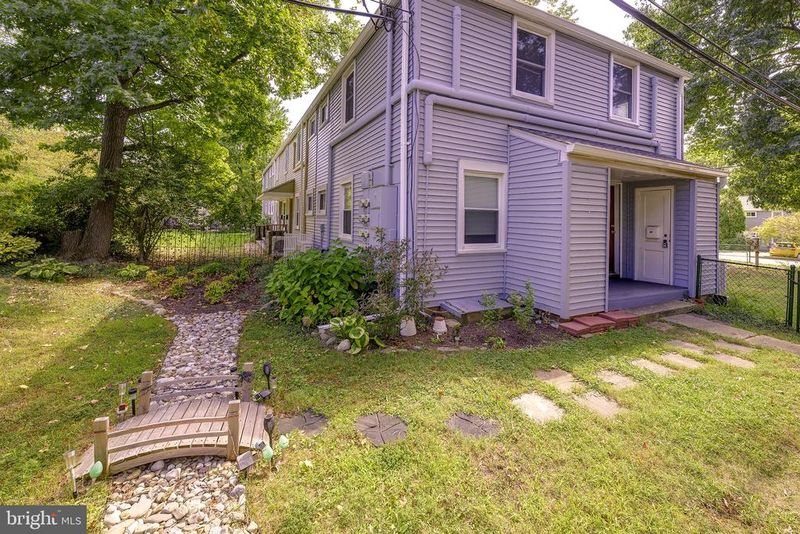 7 Research Rd, Greenbelt, MD 20770