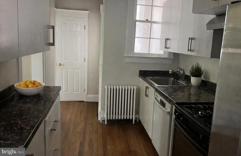4218 38th St NW, Washington, DC 20016