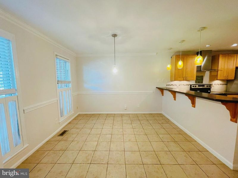 10443 Red Granite Ter, Oakton, VA 22124