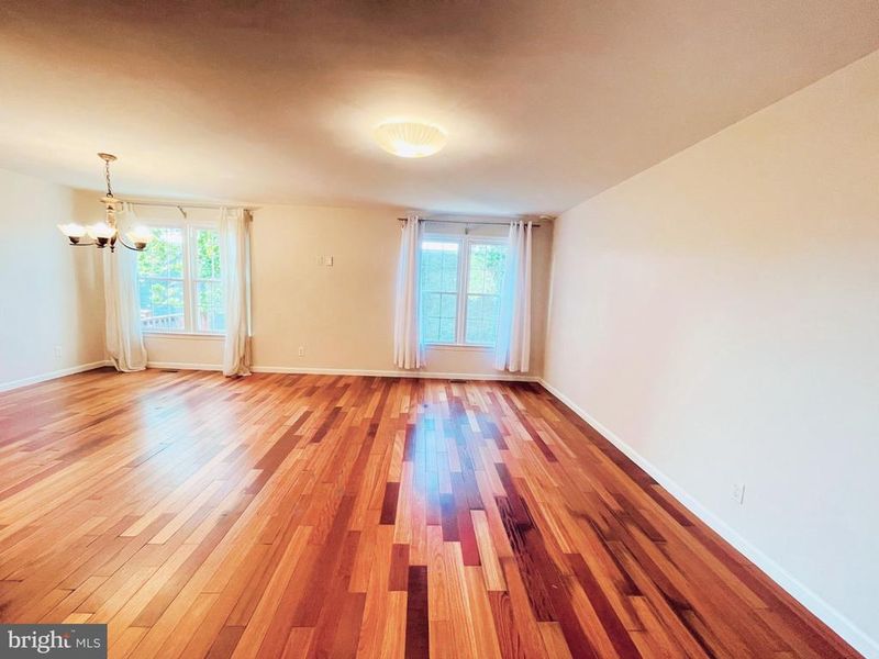 10443 Red Granite Ter, Oakton, VA 22124