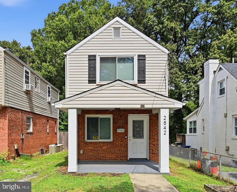 2842 30th St NE, Washington, DC 20018