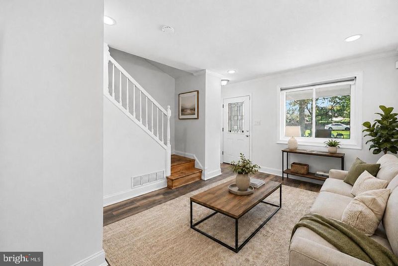 2842 30th St NE, Washington, DC 20018
