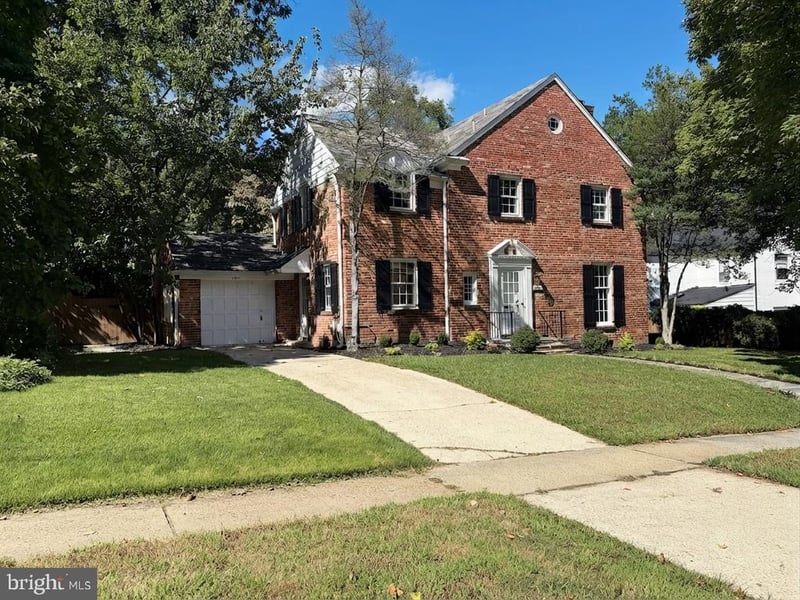 3803 Leland St, Chevy Chase, MD 20815