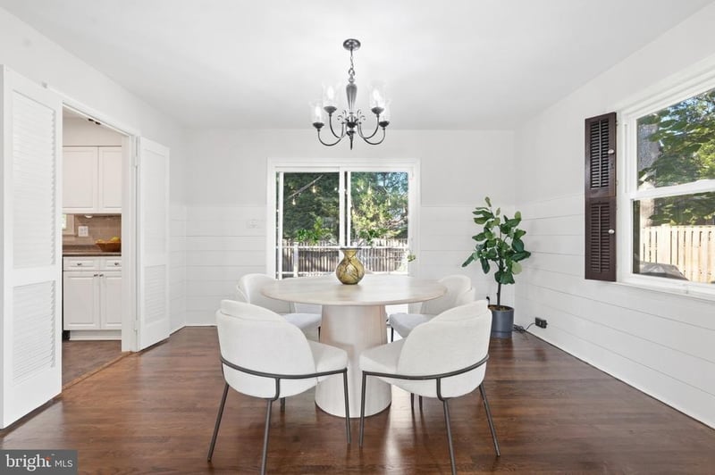 5008 Larno Dr, Alexandria, VA 22310