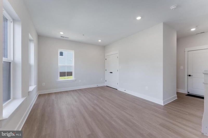 22819 Tawny Pine Sq, Brambleton, VA 20148