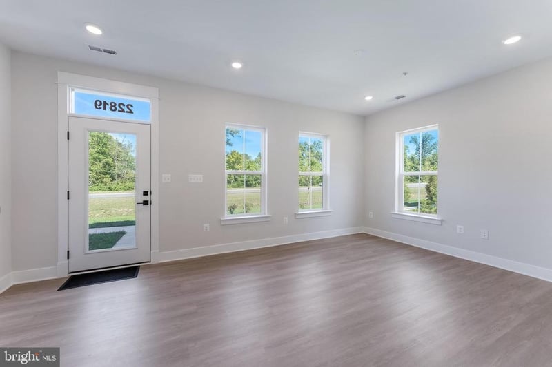 22819 Tawny Pine Sq, Brambleton, VA 20148