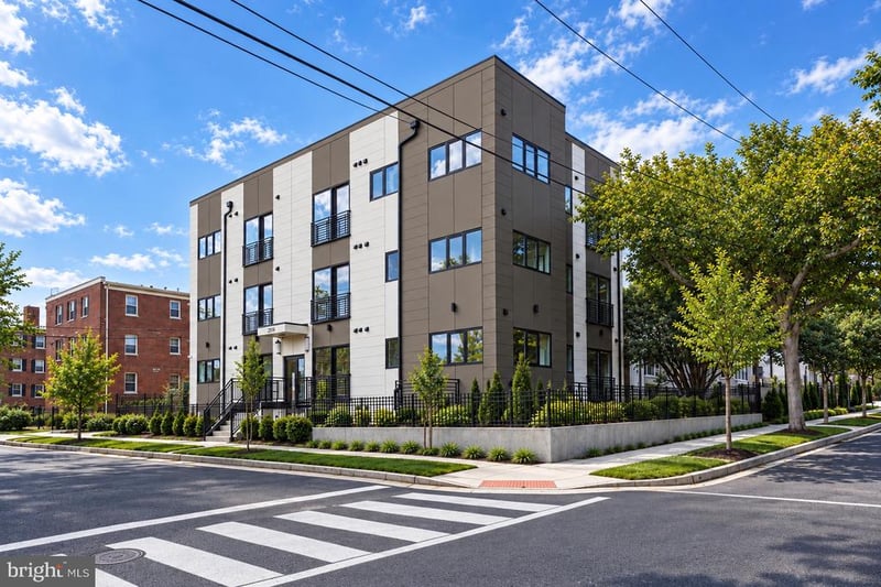 2117 M St NE #PENTHOUSE, Washington, DC 20002