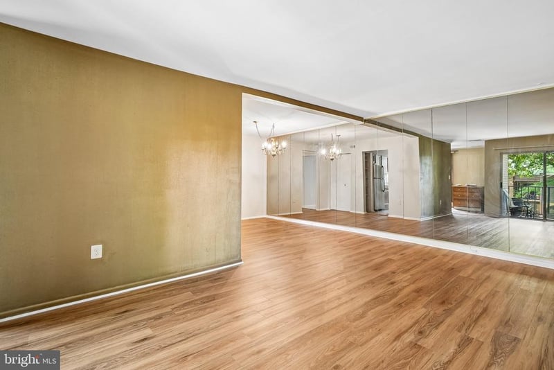 3360 Woodburn Rd #33, Annandale, VA 22003