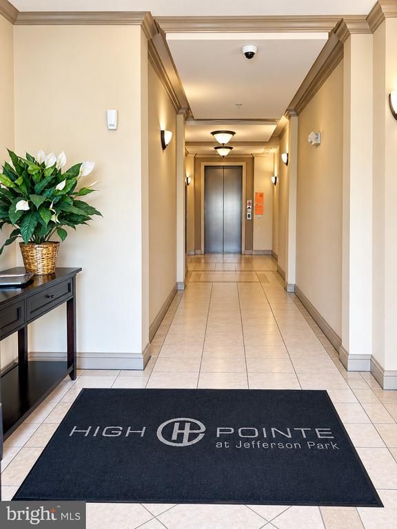 3021 Nicosh Cir #1110, Falls Church, VA 22042