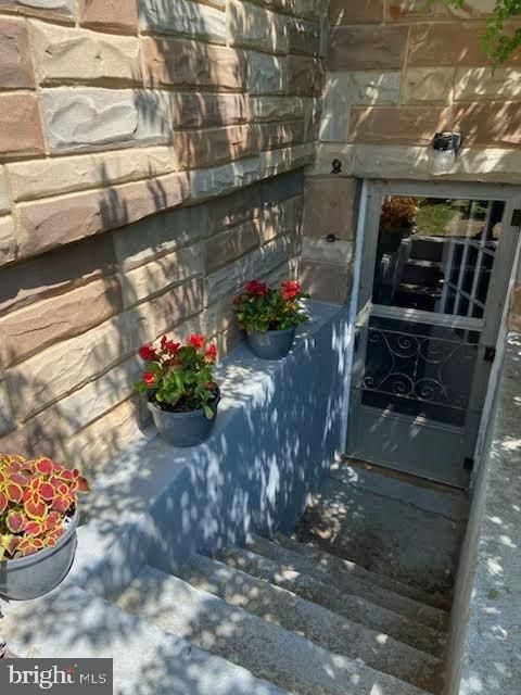 35 E Walnut St, Alexandria, VA 22301