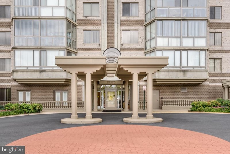 19375 Cypress Ridge Ter #702, Leesburg, VA 20176